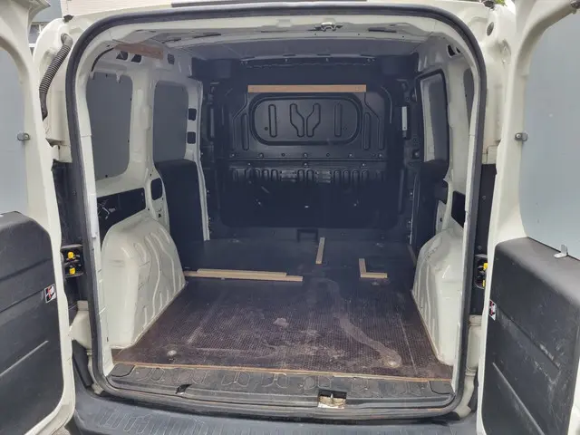 Opel Combo 1.6 CDTi L1H1 Edition 2016 Diesel 22