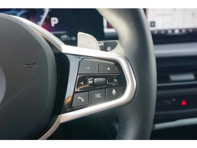 BMW 3 Serie Touring 330e 2025 Hybride Benzine 15