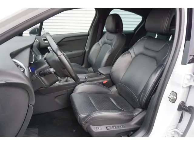 DS DS 4 CROSSBACK 1.2 PureTech So Chic 2015 Benzine 9