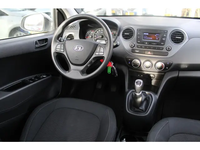 Hyundai i10 1.0i Comfort//Airco//Cruise!! 2018 Benzine 22