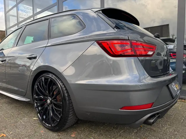 SEAT Leon 2.0 TSI CUPRA 300 Pano. camera 2017 Benzine 4