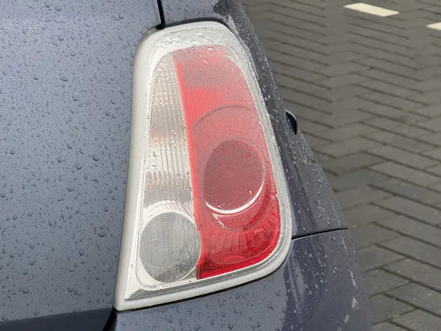 Fiat 500 0.9 TwinAir Lounge 2013 Benzine 22