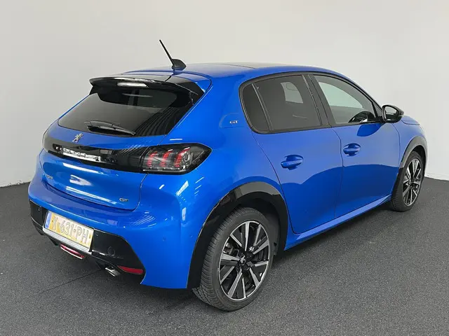 Peugeot 208 1.2 PureTech 100pk GT 2021 Benzine 7