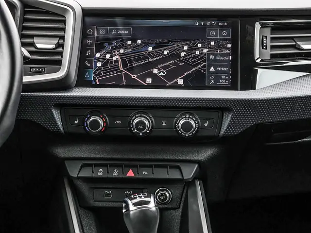 Audi A1 citycarver 25 TFSI 95pk Epic 2020 Benzine 19