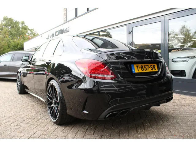 Mercedes-Benz C-Klasse AMG 63 2017 Benzine 7