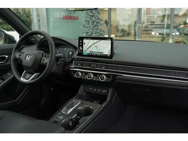 Honda Civic 2.0i e:HEV ADVANCE 2026 Hybride Benzine 51