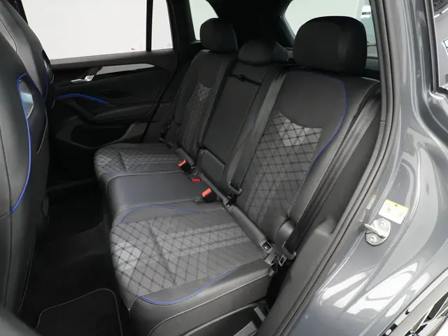 Volkswagen Tiguan 1.5 eTSI R-Line Business 2024 Benzine 14