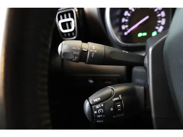 Citroën C3 Aircross PT 110 Shine 2020 Benzine 34