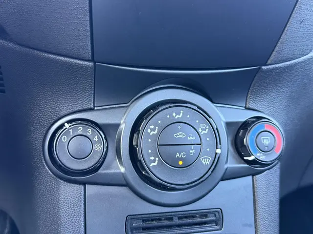 Ford Fiesta 1.0 EcoBoost Titanium 2017 Benzine 14