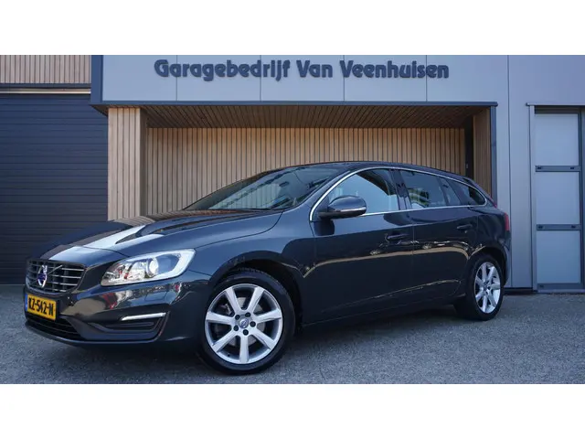 Volvo V60 1.5 123PK T2 Automaat Kinetic 2017 Benzine