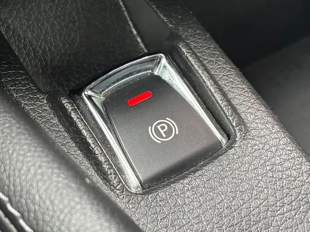 Nissan QASHQAI DIG-T 160 DCT N-Connecta 2019 Benzine 23
