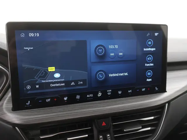 Ford Kuga 2.5 PHEV Active X 2025 Hybride Benzine 14