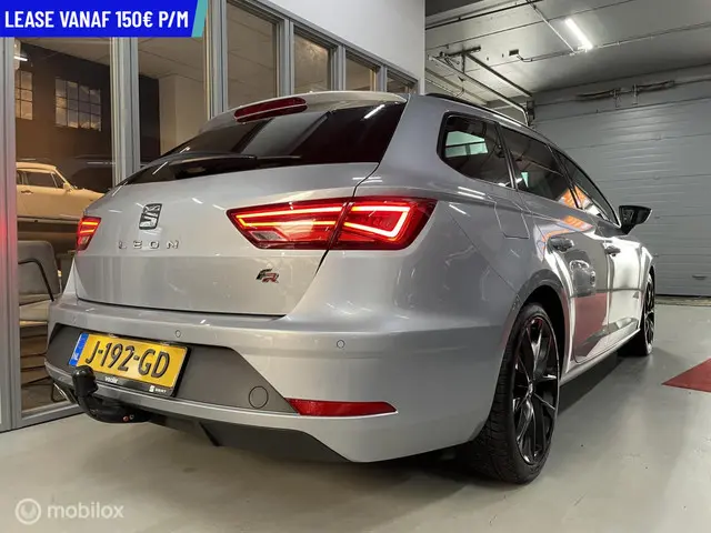 SEAT Leon Sportstourer 1.5 eTSI FR 2020 Benzine 9