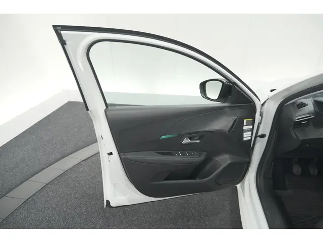 Peugeot 208 PureTech 100 EAT8 Allure Pack 2022 Benzine 64