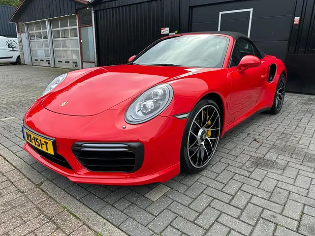 Porsche 911 Cabrio 3.8 Turbo S 2015 Benzine 8