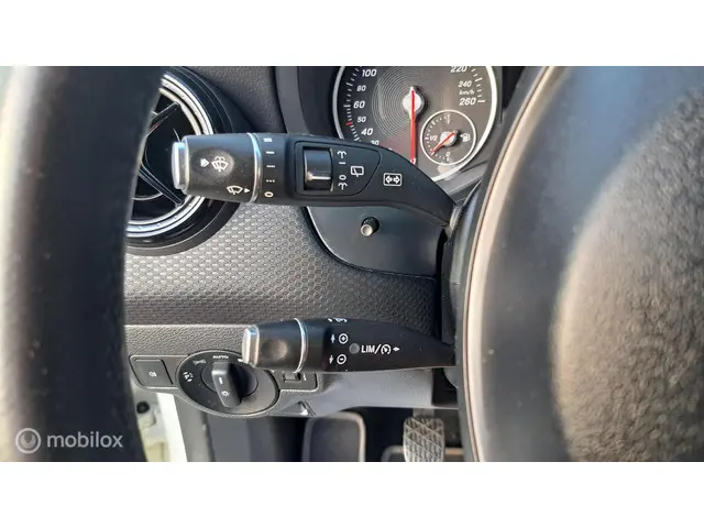 Mercedes-Benz A-Klasse 160 Ambition 2017 Benzine 31