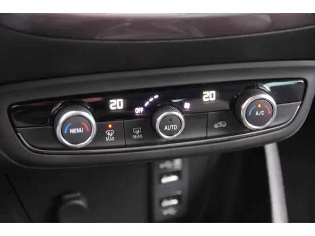 Opel Crossland X 1.2 Turbo Innovation 2018 Benzine 9