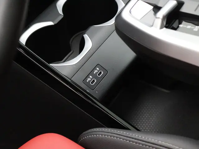 BMW X1 xDrive25e 2023 Hybride Benzine 13