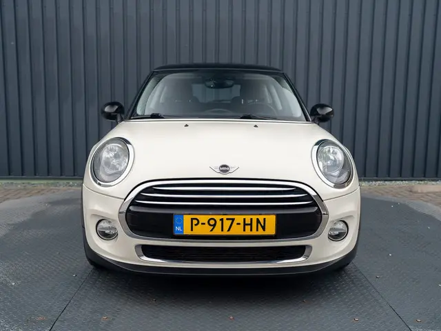 MINI Cooper Mini 1.5 Chili Serious Business 2016 Benzine 30