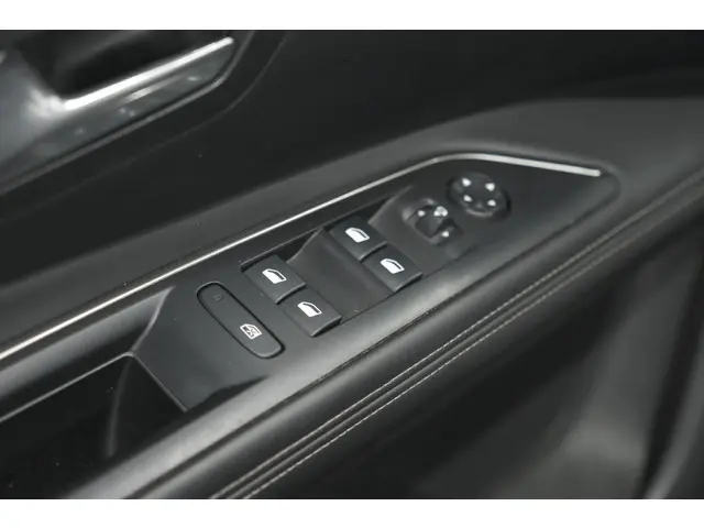 Peugeot 3008 PureTech 130 EAT6 Allure 2017 Benzine 27