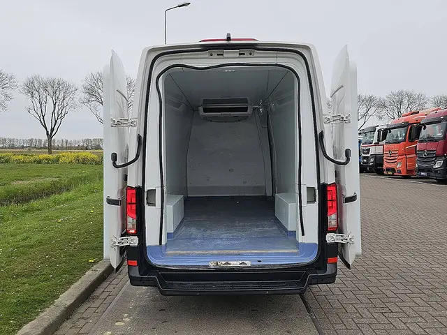 Volkswagen Crafter 35 2.0 2018 Diesel 13