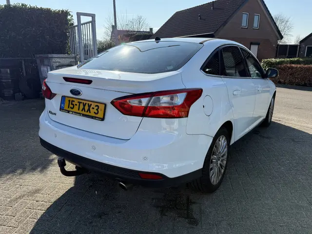 Ford Focus 1.6 150PK EcoBoost TITANIUM 2012 Benzine 7