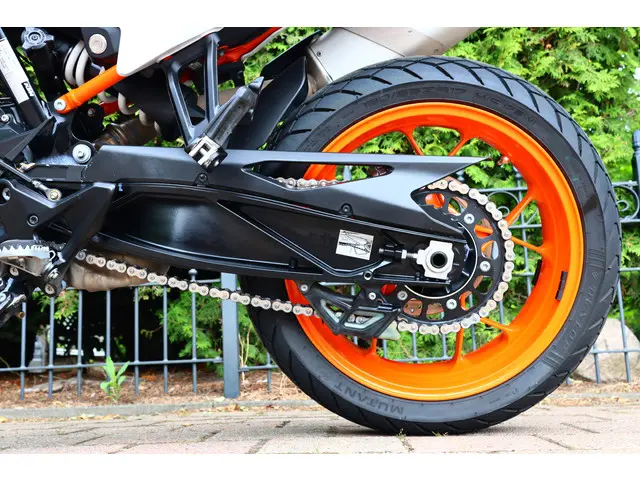 KTM 890 SMT ABS TechPack 2023 Benzine 22