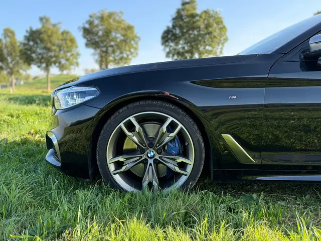 BMW 5 Serie M550d xDrive High Executive 2020 Diesel 4