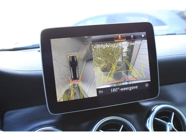 Mercedes-Benz GLA 250 AMG 2018 Benzine 22