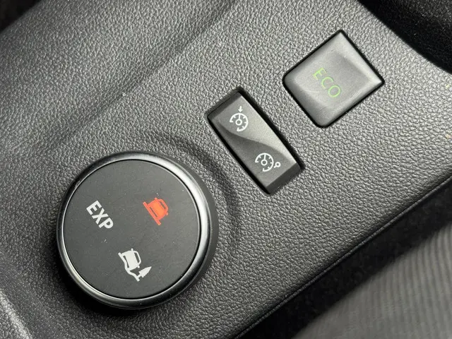 Renault Captur 1.2 TCe Bose 2018 Benzine 37