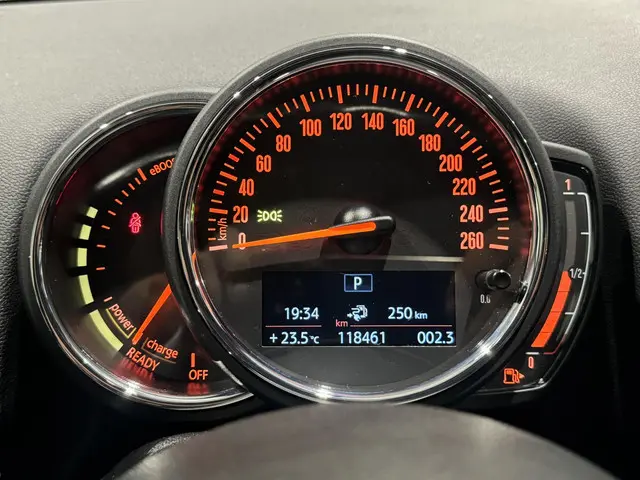 MINI Countryman 1.5 Cooper S ALL4 2019 Hybride Benzine 6