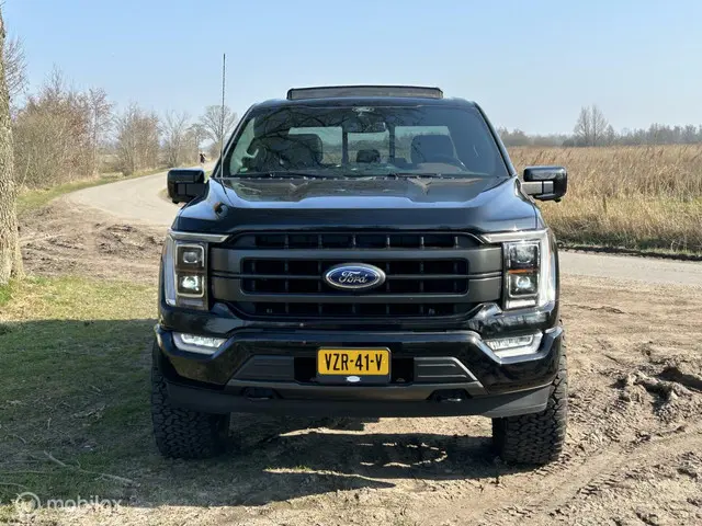 Ford F-150 USA 5.0 V8 Lariat 2022 Benzine 36