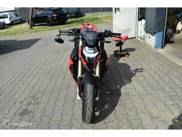 BMW S 1000 R  Alle pakketten 2022 Benzine 5