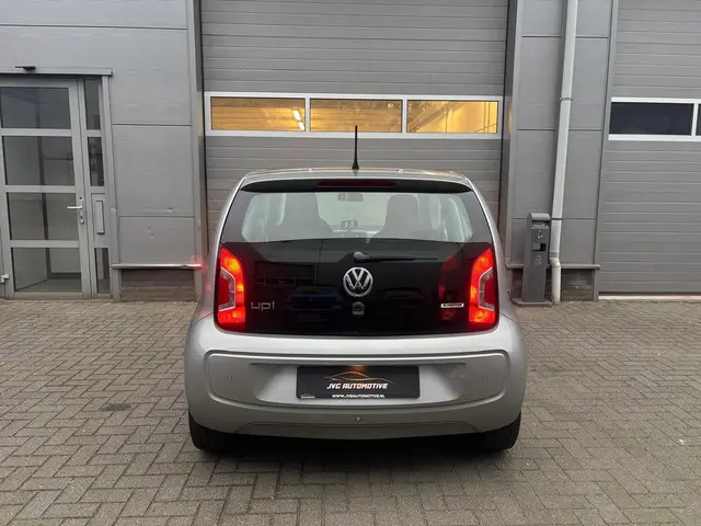Volkswagen up! 1.0 high up! BlueMotion 2014 Benzine 18
