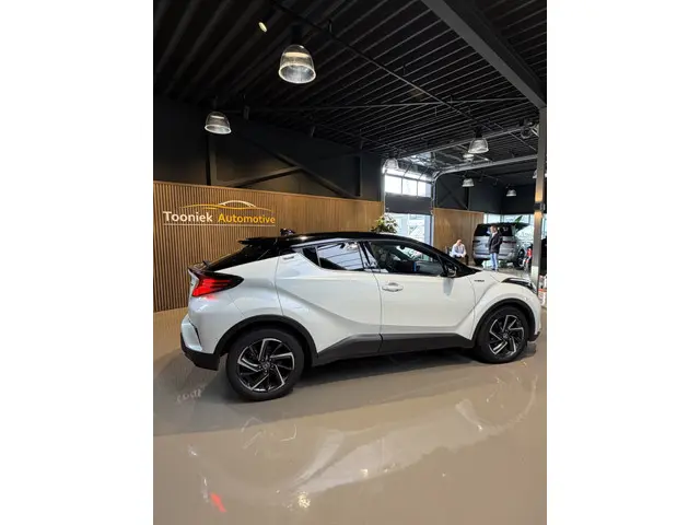 Toyota C-HR 1.8 Hybrid Bi-Tone 2021 Hybride Benzine 7