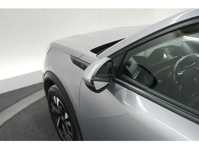 Peugeot e-2008 EV Allure 50 kWh 2020 Elektrisch 21