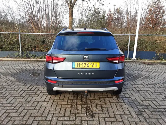 SEAT Ateca 1.0 EcoTSI Style Business Intense 2020 Benzine 6