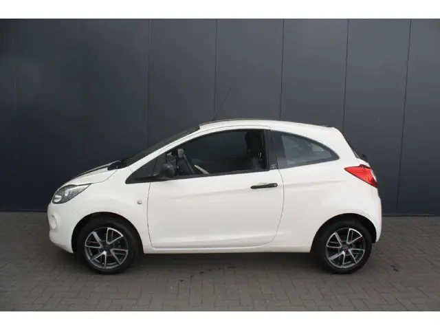 Ford Ka 1.2 Limited start/stop 2014 Benzine 8
