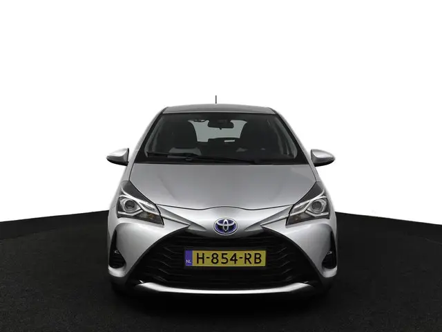 Toyota Yaris 1.5 Hybrid Active 2020 Hybride Benzine 16