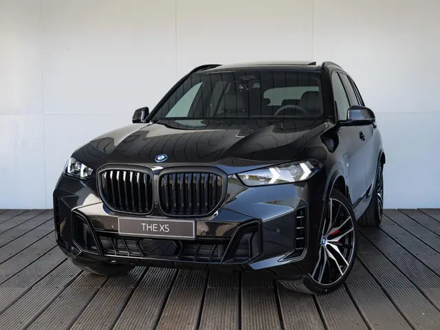 BMW X5 xDrive50e 2025 Hybride Benzine 60