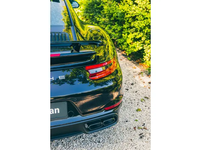 Porsche 911 3.8 Turbo S 2016 Benzine 95