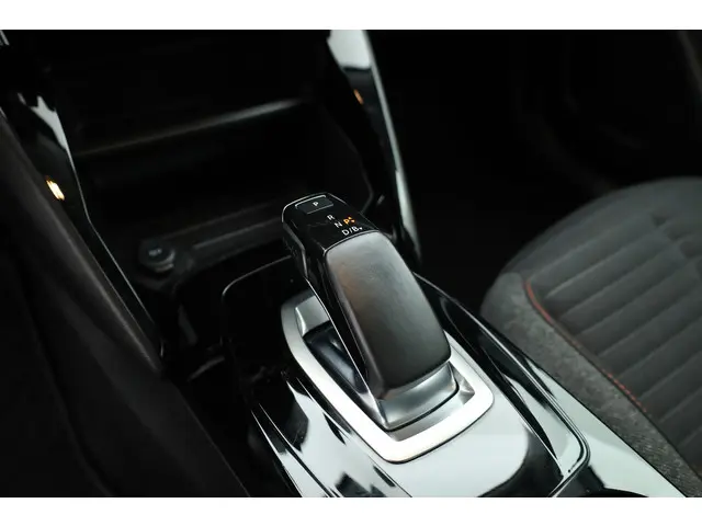 Peugeot e-2008 EV Active 50 kWh 2020 Elektrisch 2