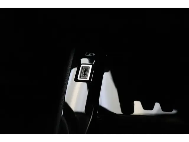 Peugeot 208 1.2 PureTech Allure Pack 2022 Benzine 28