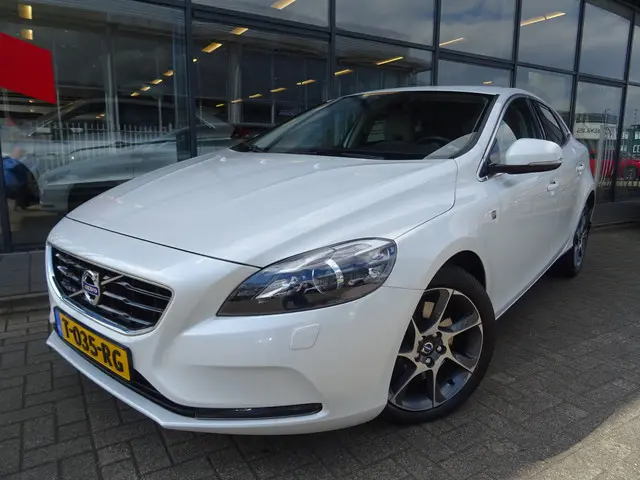 Volvo V40 2