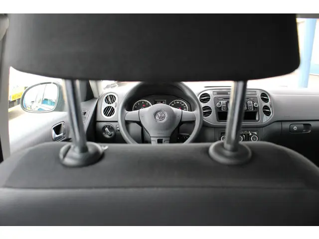 Volkswagen Tiguan 1.4 TSI Easyline 2015 Benzine 16