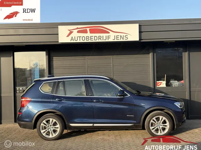 BMW X3 sDrive20i High Executive 2014 Benzine 4