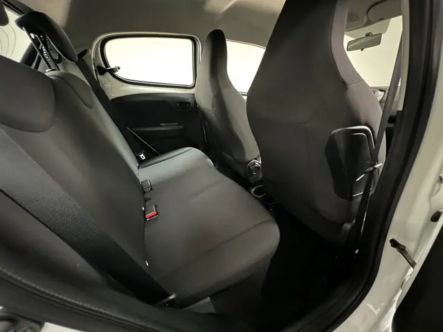 Peugeot 108 1.0 e-VTi RIJKLAAR!! 2020 Benzine 10