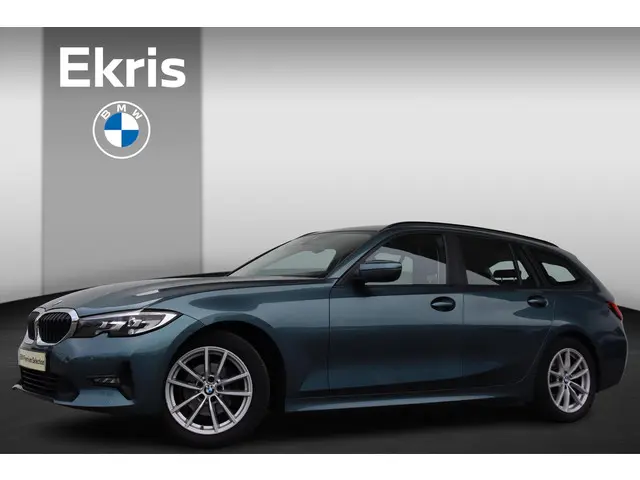 BMW 3 Serie Touring 318i Executive Edition 2020 Benzine