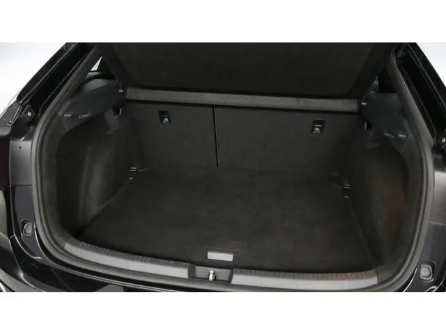 Volkswagen Taigo 1.0 TSI 110pk R-Line DSG 2022 Benzine 40