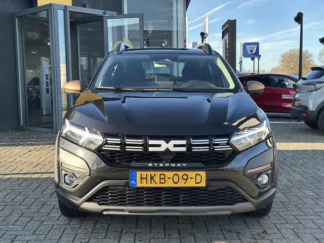 Dacia Sandero Stepway TCe 110 Extreme 2025 Benzine 26